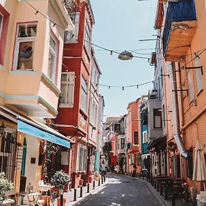 Apartment Your House In Balat, Istanbul